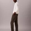 Schmale, konisch zulaufende Chino-Hose aus Baumwollsatin