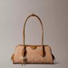Schultertasche mit durchgehendem Jacquard-Emblem-Logo Schultertasche mit durchgehendem Jacquard-Emblem-Logo