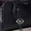 Schultertasche mit Emblem-Logo Schultertasche mit Emblem-Logo