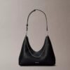 Schultertasche mit Emblem-Logo und Pebble-Muster