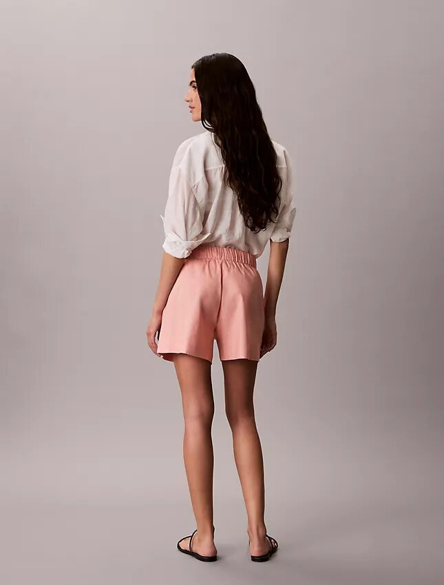 Shorts aus Leinen und Baumwolle Shorts aus Leinen und Baumwolle