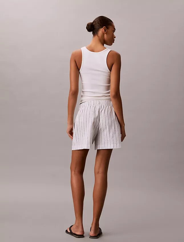 Shorts aus Leinen und Baumwolle Shorts aus Leinen und Baumwolle