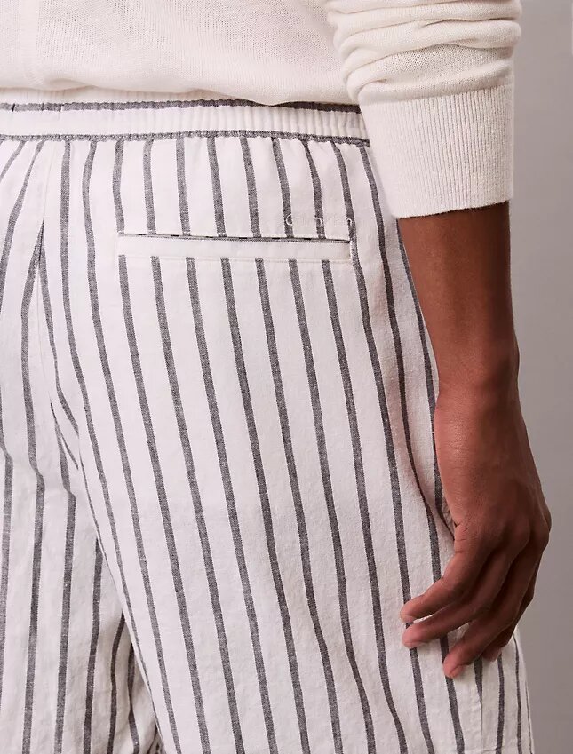 Shorts aus Leinenmischung mit Streifen Shorts aus Leinenmischung mit Streifen