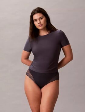 Sinnlicher Stretch-Spitzen-Slip