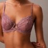 Sinnlicher, Unlined Vollschalen-BH aus Stretch-Spitze Sinnlicher, Unlined Vollschalen-BH aus Stretch-Spitze