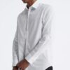 Slim-Fit-Hemd aus Baumwolle mit Fischgrätenmuster Slim-Fit-Hemd aus Baumwolle mit Fischgrätenmuster