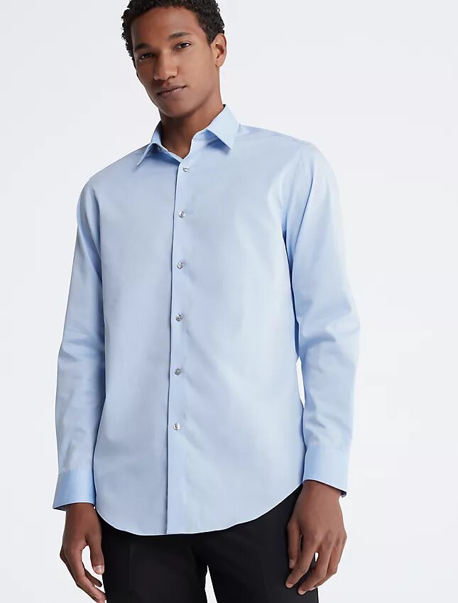 Slim-Fit-Hemd aus Baumwolle mit Fischgrätenmuster Slim-Fit-Hemd aus Baumwolle mit Fischgrätenmuster