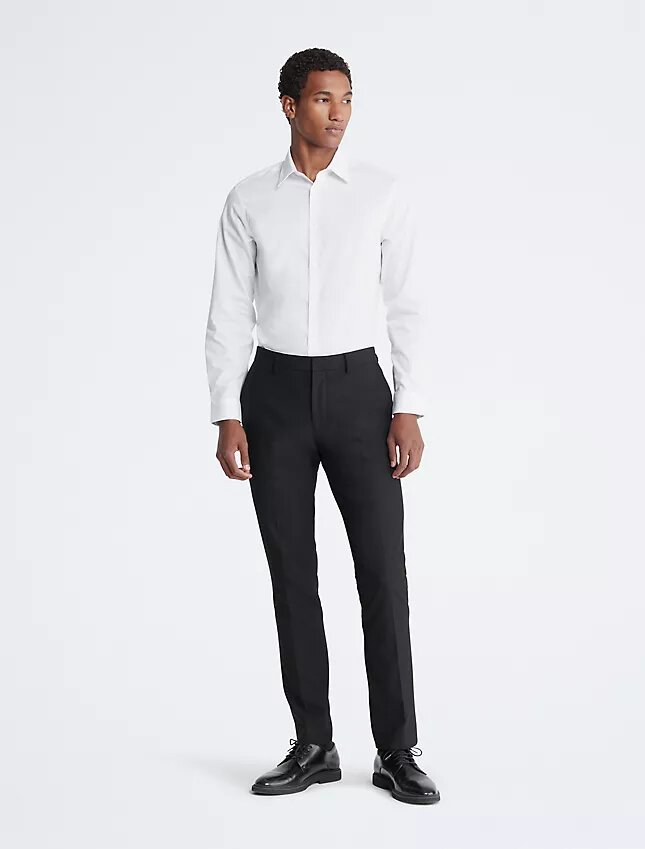 Slim-Fit-Hemd aus Baumwolle mit Fischgrätenmuster Slim-Fit-Hemd aus Baumwolle mit Fischgrätenmuster