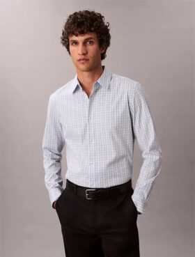 Slim-Fit-Hemd aus Cotton Stretch mit Karomuster und Knopfleiste