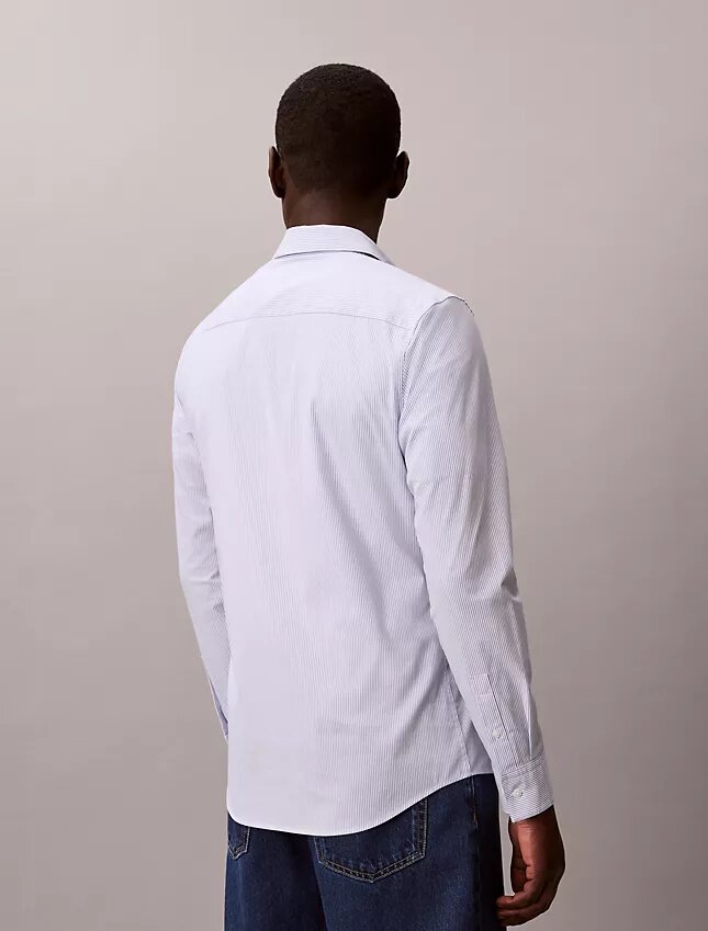 Slim-Fit-Hemd aus Cotton Stretch mit Streifenmuster Slim-Fit-Hemd aus Cotton Stretch mit Streifenmuster