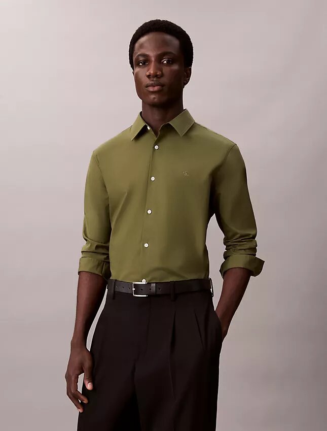 Slim-Fit-Hemd aus Cotton Stretch-Popeline Slim-Fit-Hemd aus Cotton Stretch-Popeline