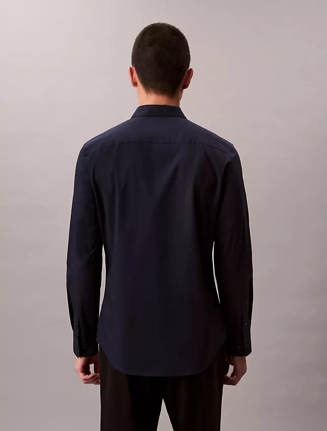 Slim-Fit-Hemd aus Cotton Stretch-Popeline Slim-Fit-Hemd aus Cotton Stretch-Popeline