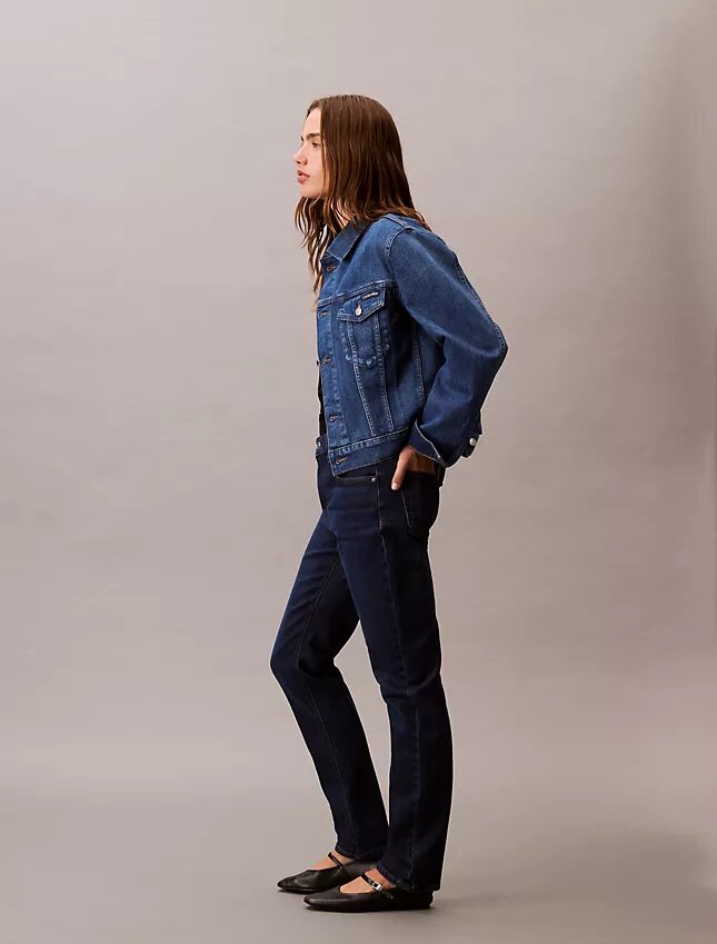 Slim-Fit-Jeans mit mittlerer Leibhöhe Slim-Fit-Jeans mit mittlerer Leibhöhe