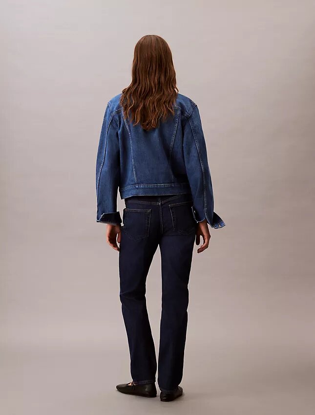 Slim-Fit-Jeans mit mittlerer Leibhöhe Slim-Fit-Jeans mit mittlerer Leibhöhe