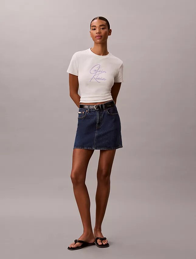 Slim-Fit-T-Shirt mit erhabener Schriftzug-Grafik Slim-Fit-T-Shirt mit erhabener Schriftzug-Grafik