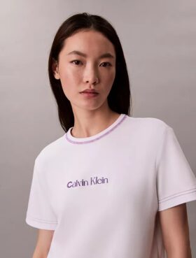 Slim-Fit-T-Shirt mit gesticktem Logo