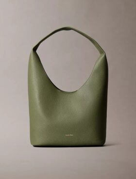Slouchy-Tasche mit Kieselstruktur
