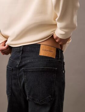 Standard-Jeans mit geradem Schnitt