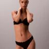 Stretch-Microfiber-Thong mit Spitze Stretch-Microfiber-Thong mit Spitze