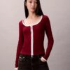 Strickjacke mit kontrastfarbener Rippbündung Strickjacke mit kontrastfarbener Rippbündung