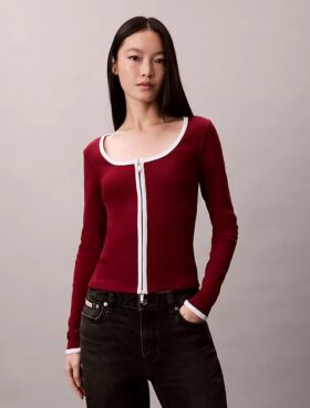 Strickjacke mit kontrastfarbener Rippbündung