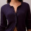 Strickjacke mit Zopfmuster Strickjacke mit Zopfmuster