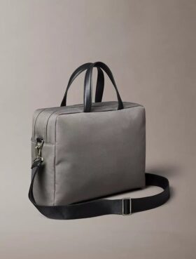 Strukturierte Pendlertasche