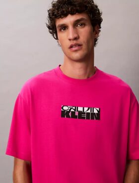 T-Shirt mit Block-Logo-Grafik in lockerer Passform T-Shirt mit Block-Logo-Grafik in lockerer Passform