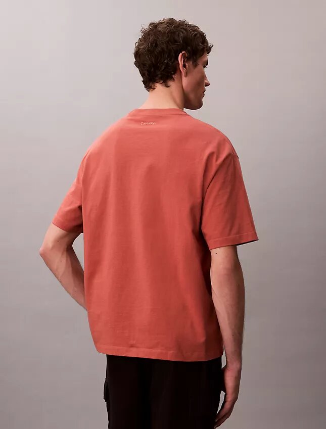 T-Shirt mit Emblem-Logo und lockerer Passform T-Shirt mit Emblem-Logo und lockerer Passform