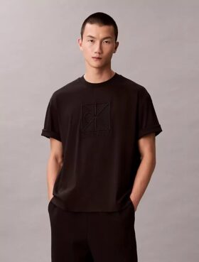 T-Shirt mit Emblem-Logo und lässigem Schnitt