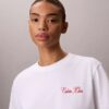 T-Shirt mit Schriftzug von Calvin Klein in Schreibschrift