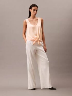 Tanktop aus geknittertem Satin mit Bindeband vorne