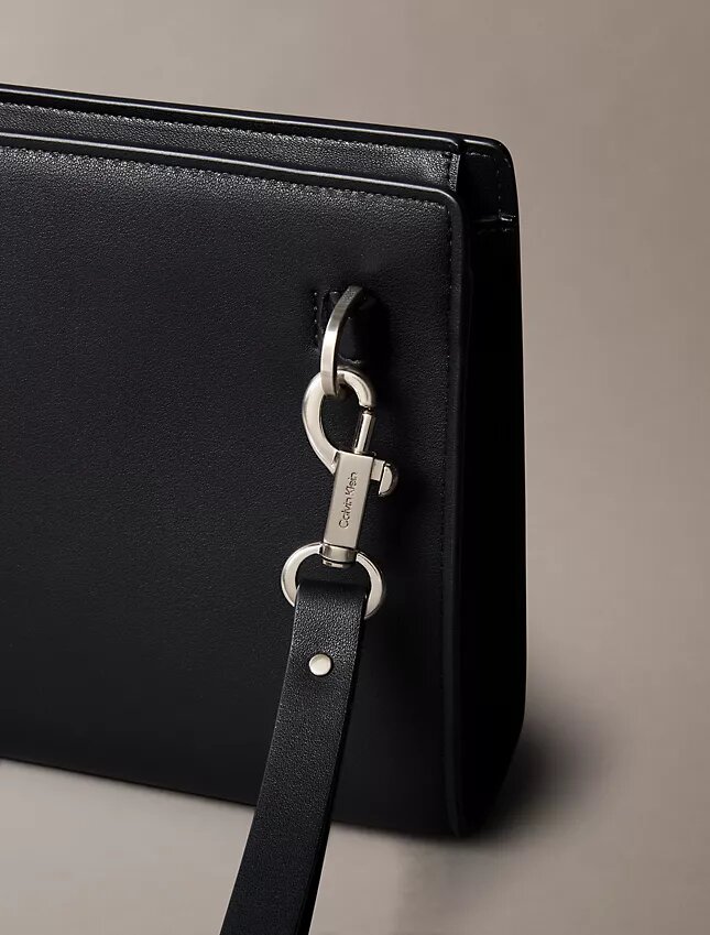 Tasche mit erhabenem Logo Tasche mit erhabenem Logo