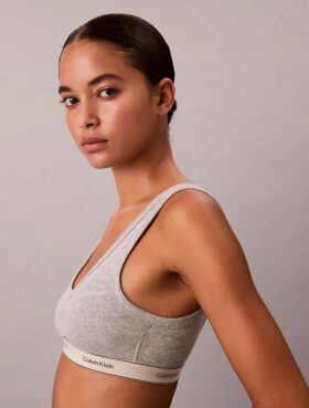 Traditioneller, leicht gefütterter Triangel-Bralette aus Cotton Stretch