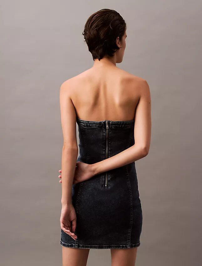 Trägerloses Denim-Minikleid Trägerloses Denim-Minikleid