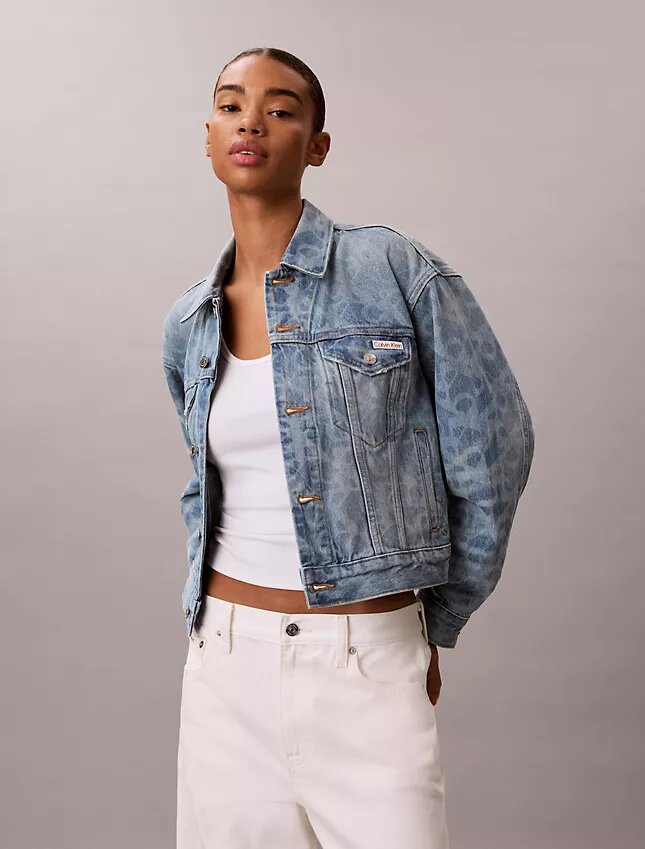 Trucker Jacket im 90er-Jahre-Stil Trucker Jacket im 90er-Jahre-Stil