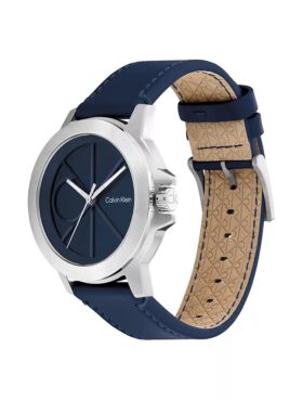 Uhr mit Emblem-Zifferblatt und Lederarmband