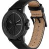 Uhr mit Emblem-Zifferblatt und Lederarmband Uhr mit Emblem-Zifferblatt und Lederarmband