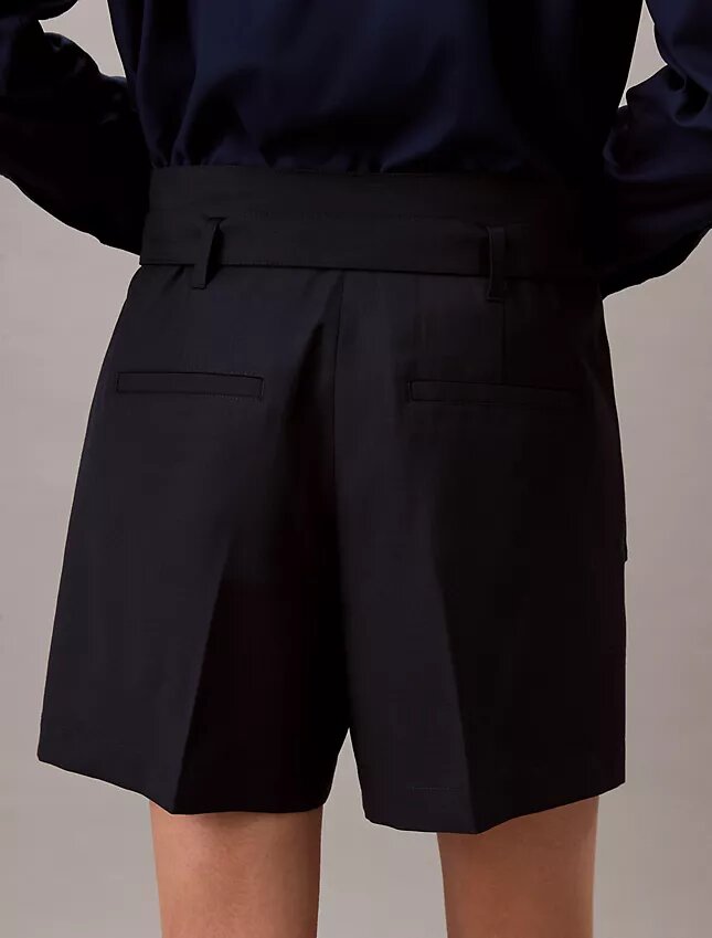 Utility-Shorts aus Wollmischung mit Fischgrätenmuster Utility-Shorts aus Wollmischung mit Fischgrätenmuster