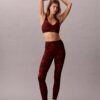 Weiche 7/8-Leggings mit abstraktem Sportprint