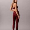 Weiche 7/8-Leggings mit abstraktem Sportprint
