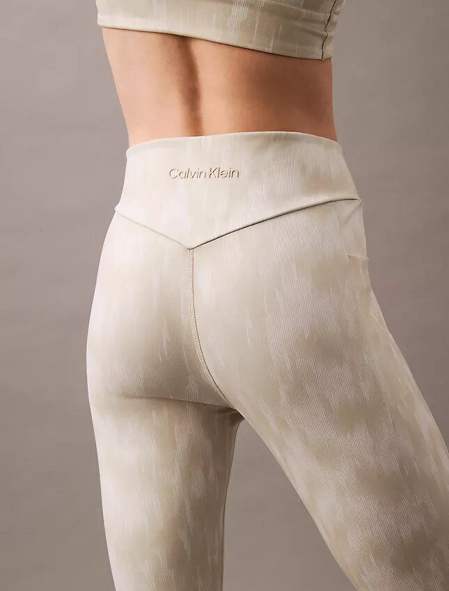 Weiche Stretch-Sport-Leggings in 7/8-Länge Weiche Stretch-Sport-Leggings in 7/8-Länge