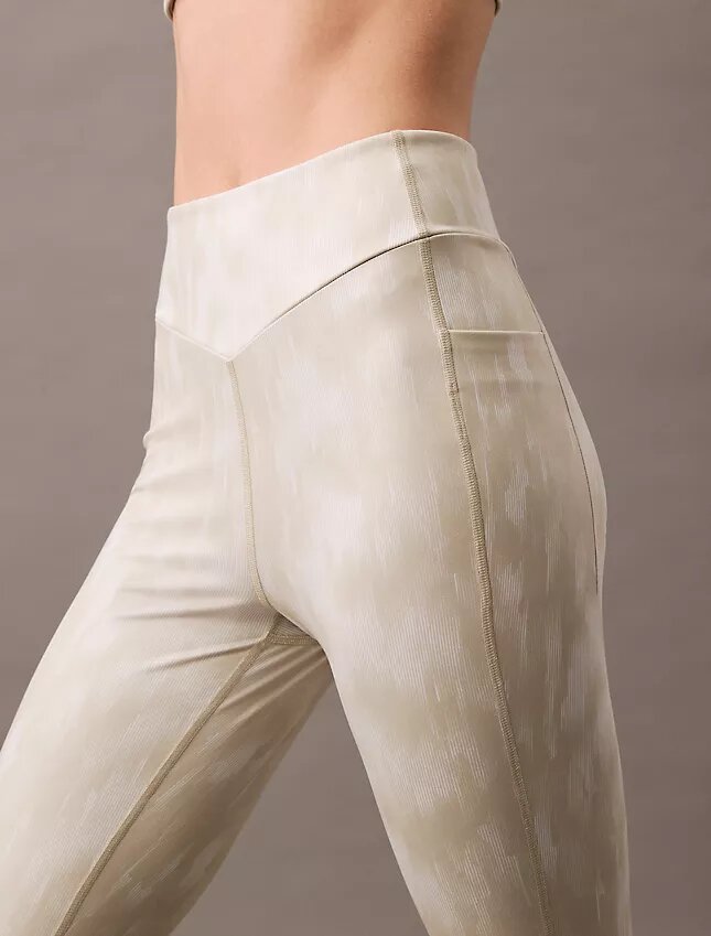 Weiche Stretch-Sport-Leggings in 7/8-Länge Weiche Stretch-Sport-Leggings in 7/8-Länge