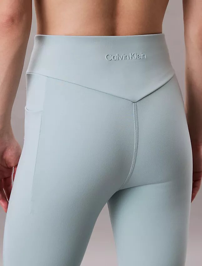 Weiche Stretch-Sport-Leggings in 7/8-Länge Weiche Stretch-Sport-Leggings in 7/8-Länge