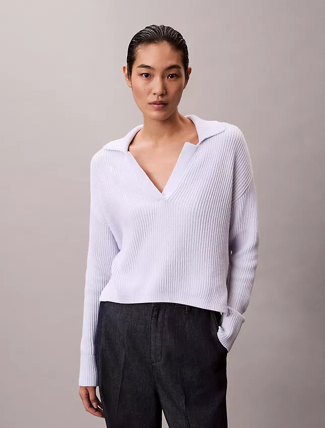Weicher, lockerer Polo-Pullover aus Baumwolle Weicher, lockerer Polo-Pullover aus Baumwolle
