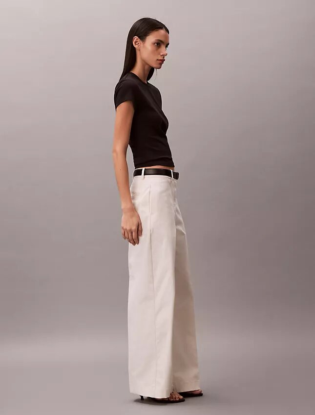 Weite Chino-Hose Weite Chino-Hose