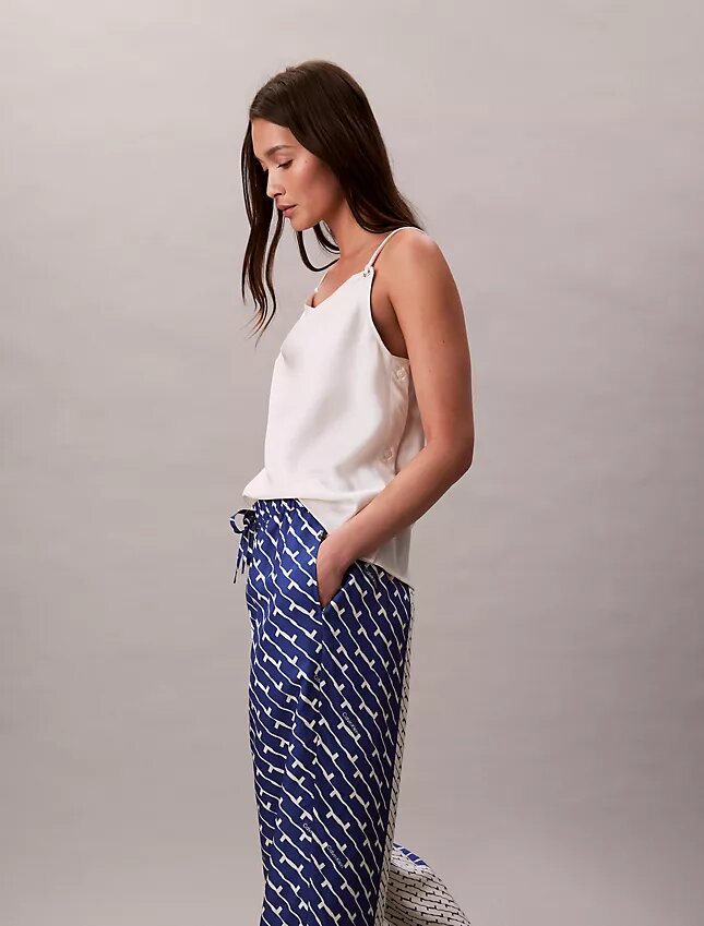 Weite Hose aus bedrucktem Viskose-Twill Weite Hose aus bedrucktem Viskose-Twill