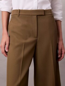 Weite Hose aus Wollgabardine
