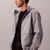 Windjacke mit durchgehendem Emblem-Logo Windjacke mit durchgehendem Emblem-Logo