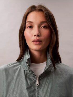 Windjacke mit durchgehendem Monogram-Print